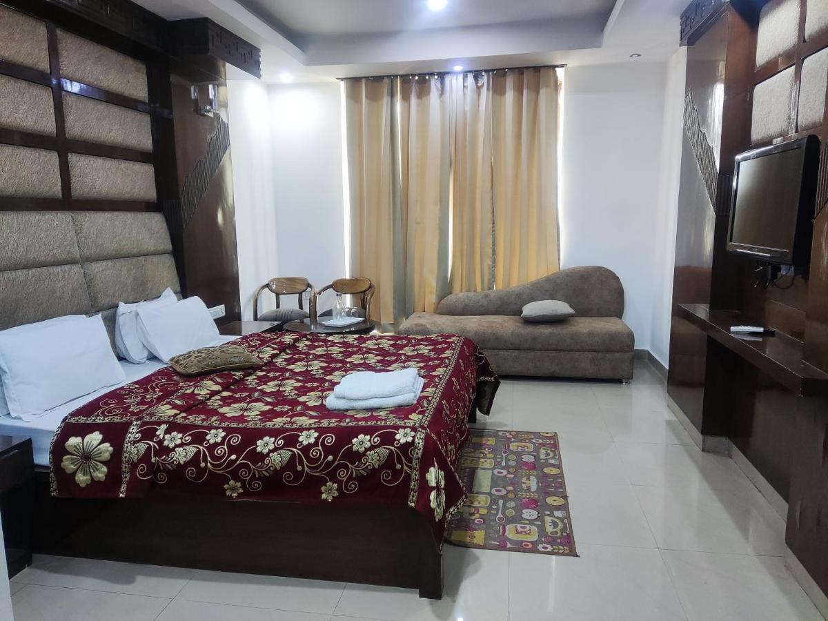 Hotel Raj Mandir Haridwar Bagian luar foto