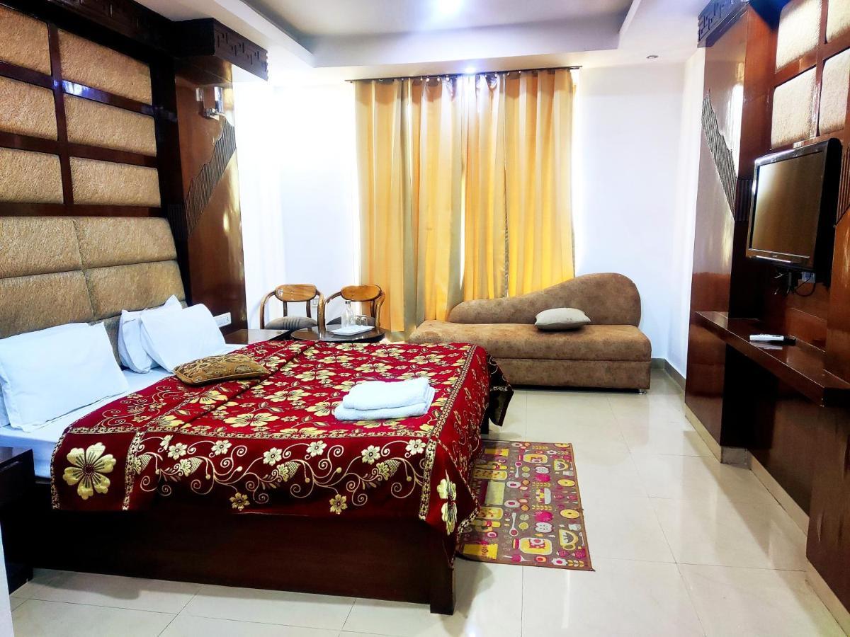 Hotel Raj Mandir Haridwar Bagian luar foto