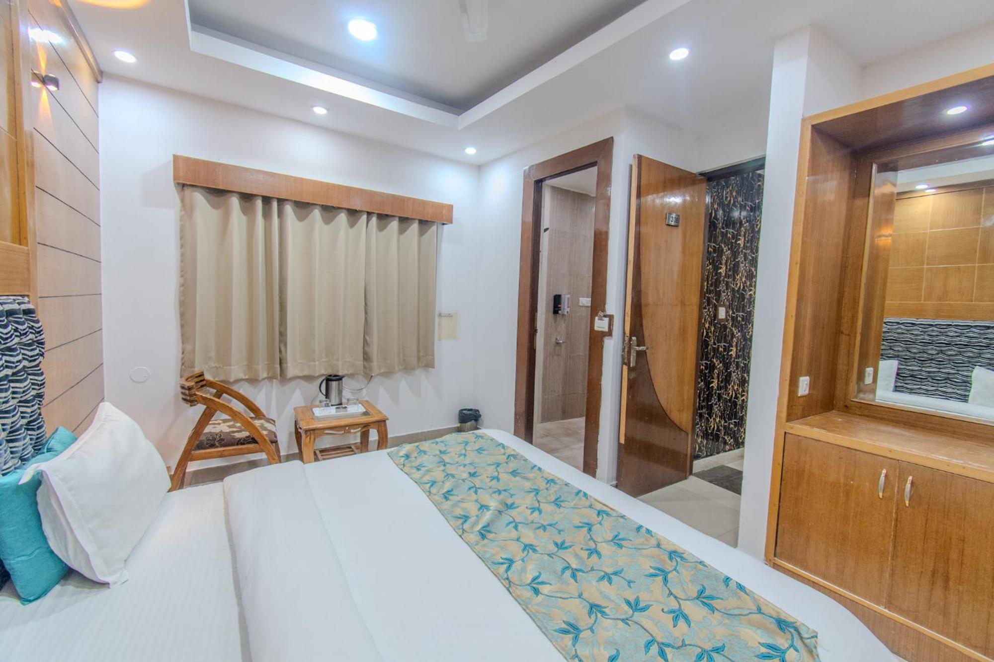 Hotel Raj Mandir Haridwar Bagian luar foto