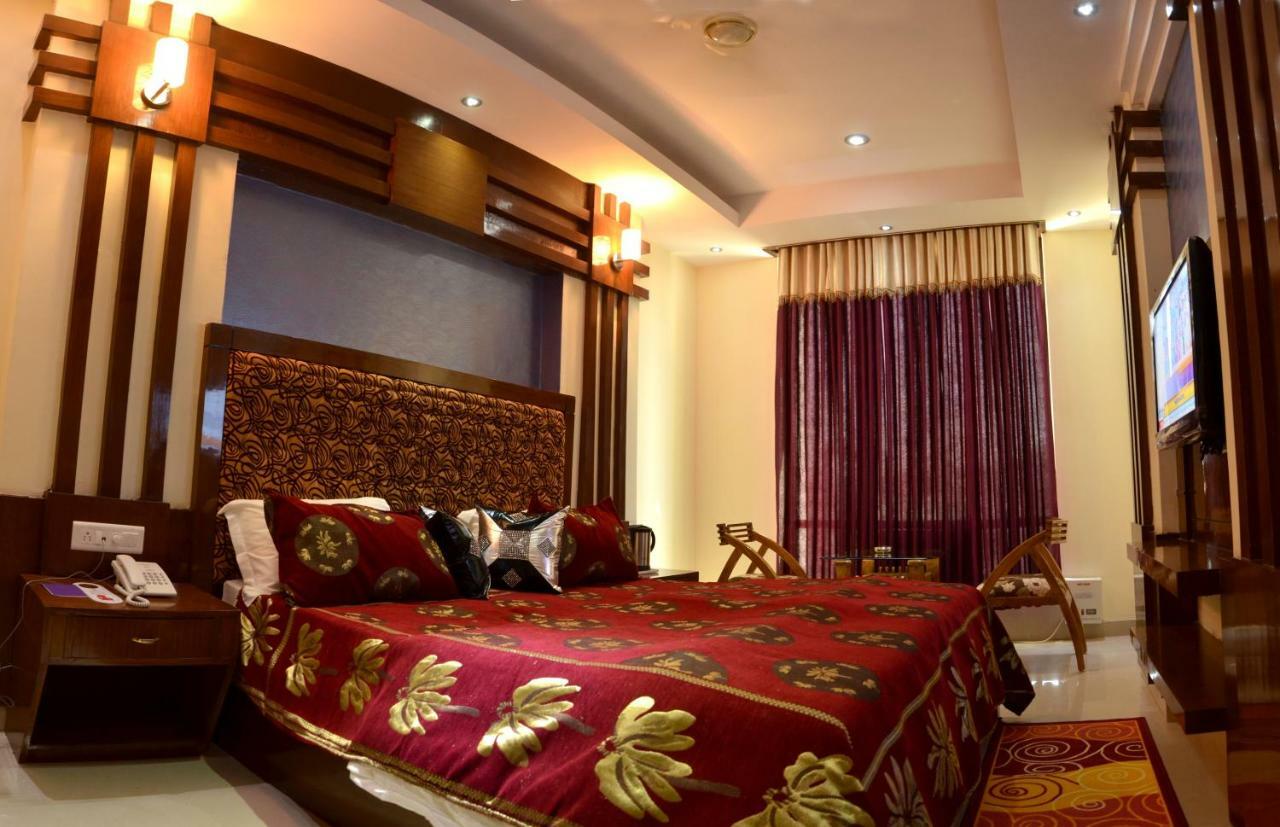 Hotel Raj Mandir Haridwar Bagian luar foto